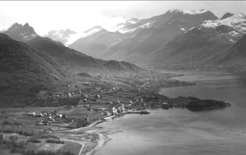 Sykkylven seen from the air, 1962